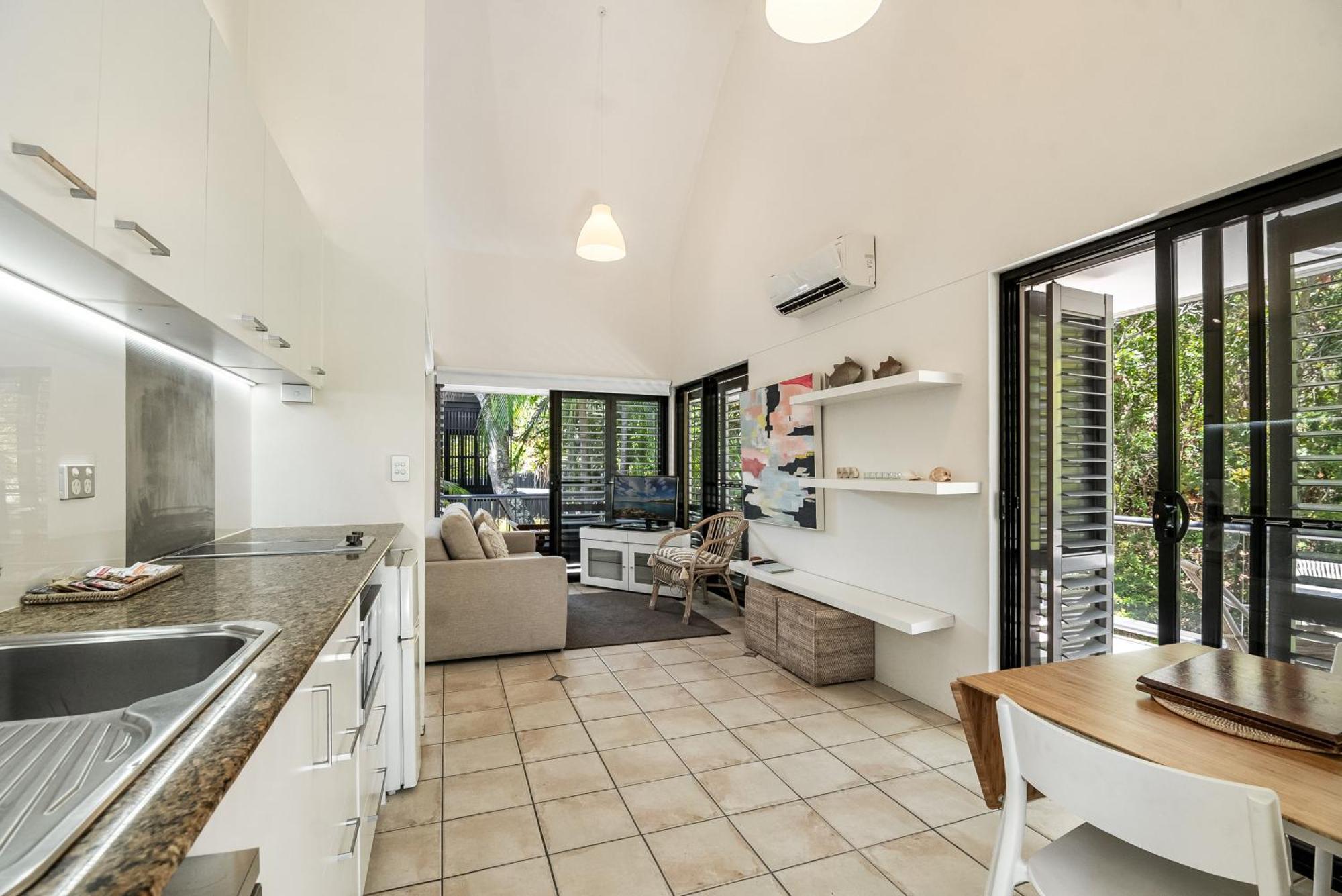 Julians Apartments Byron Bay Esterno foto