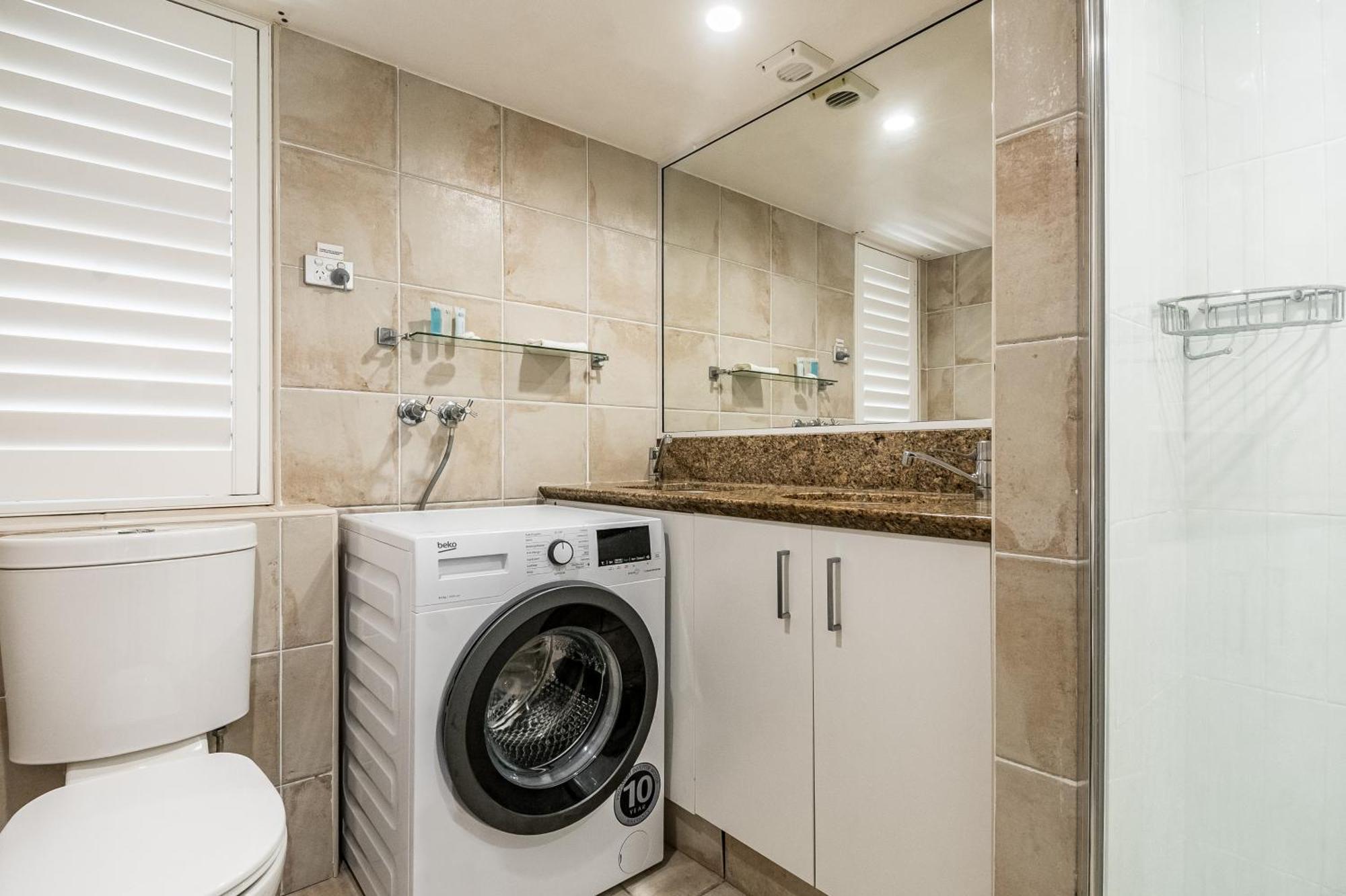 Julians Apartments Byron Bay Esterno foto