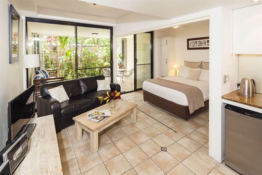 Julians Apartments Byron Bay Esterno foto