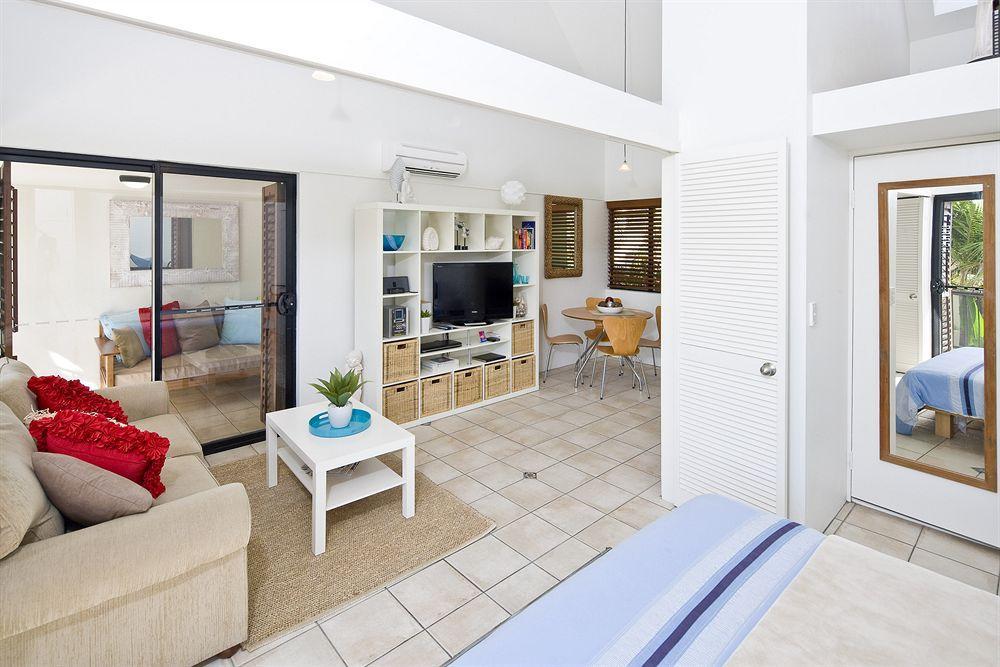 Julians Apartments Byron Bay Esterno foto
