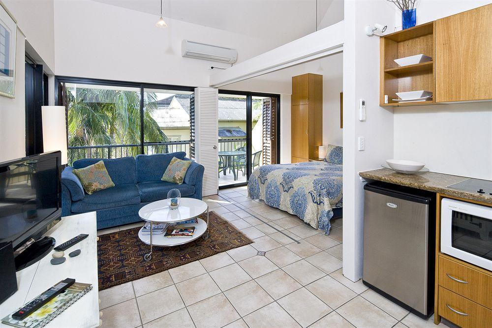 Julians Apartments Byron Bay Esterno foto