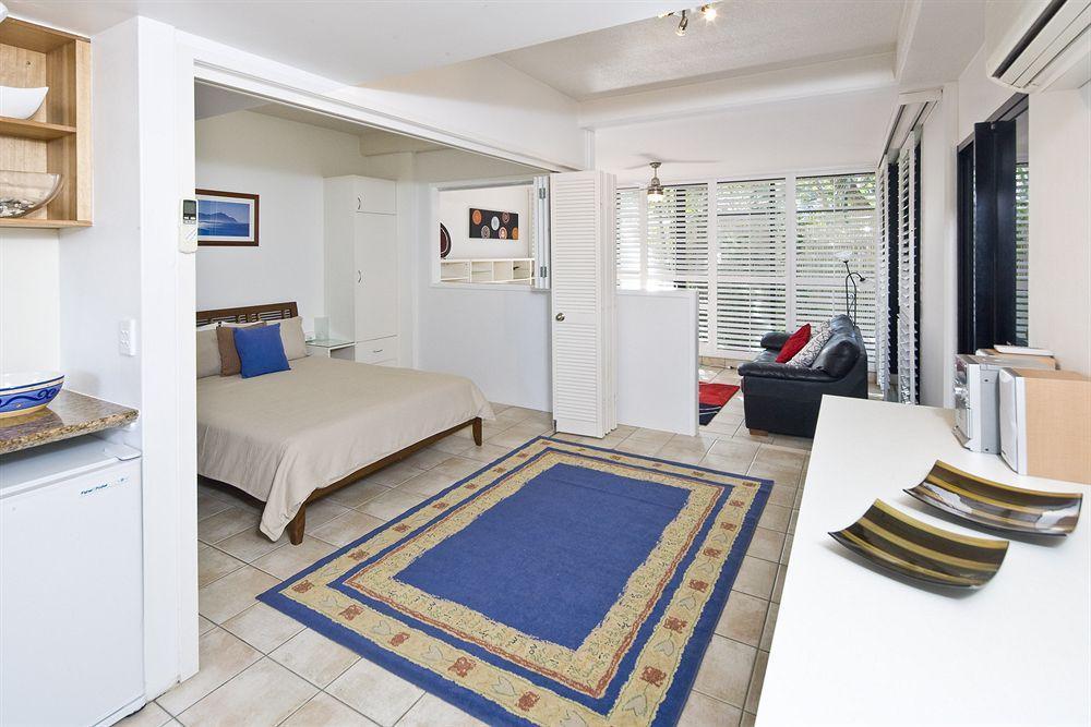 Julians Apartments Byron Bay Esterno foto