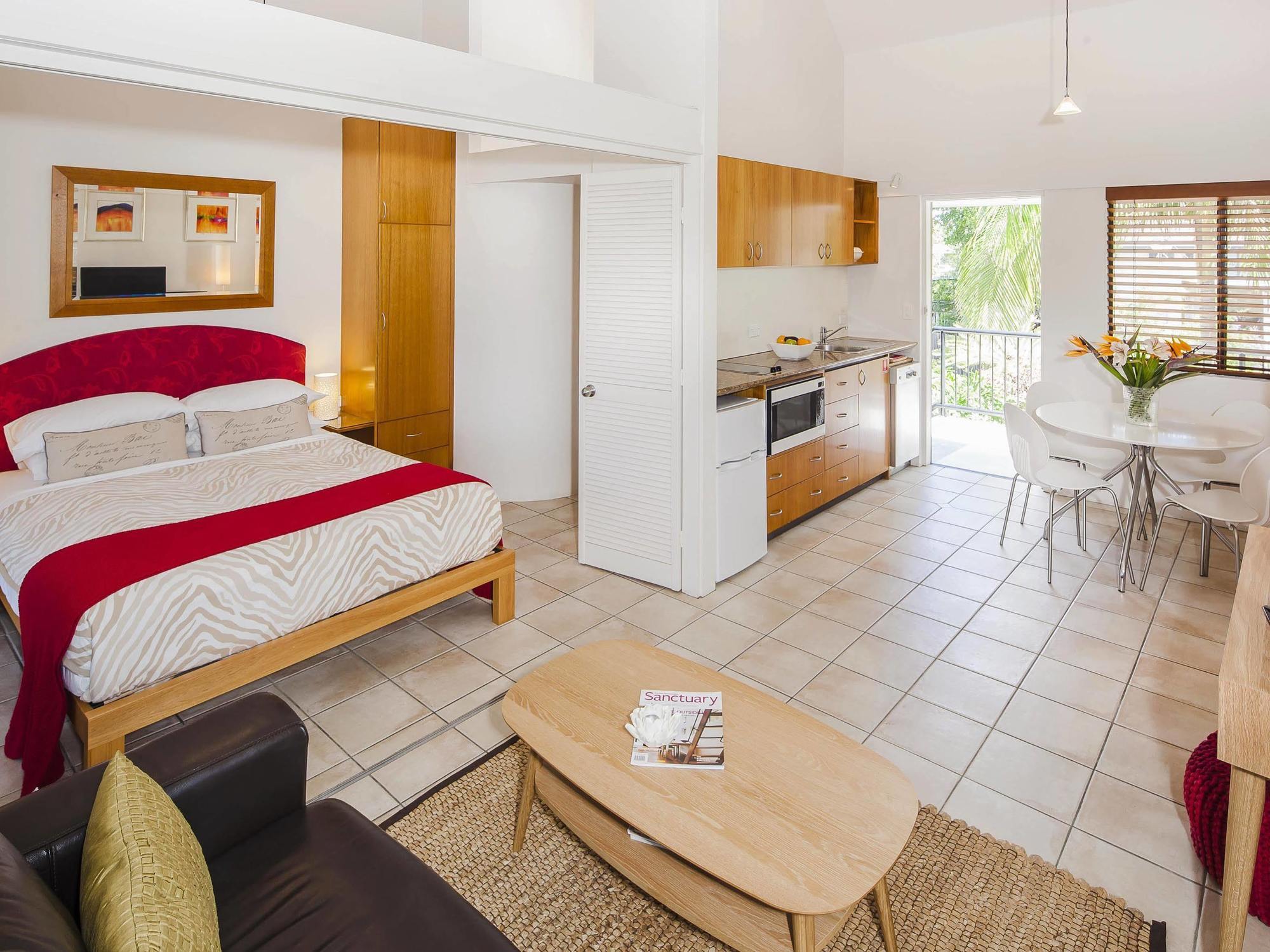 Julians Apartments Byron Bay Esterno foto