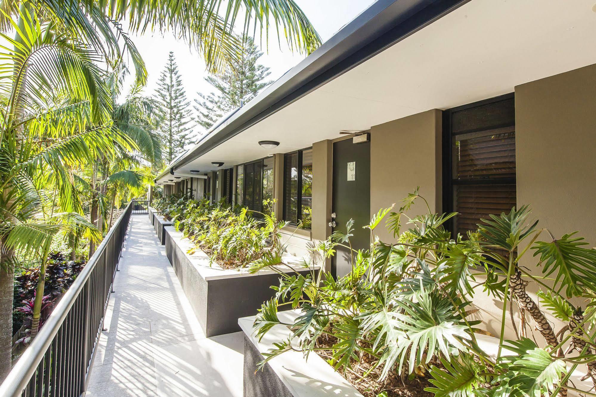 Julians Apartments Byron Bay Esterno foto